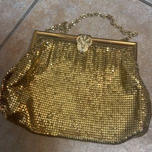Whiting & Davis VINTAGE Gold mesh clutch bag ( Made In USA)